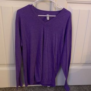 Long sleeve purple v neck